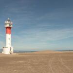 Pawzy | Blog de mascotas | buscador de residencia canina 20 Faro punta del Fangar cerca de Platja de la Marquesa